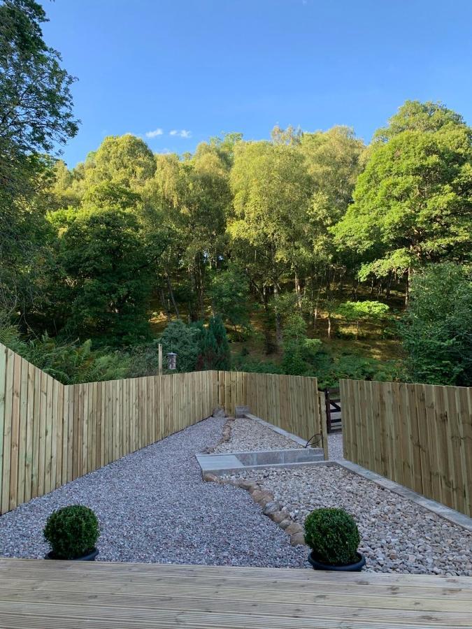 Loch Ness Woodland Pods Hotel Drumnadrochit Exterior photo
