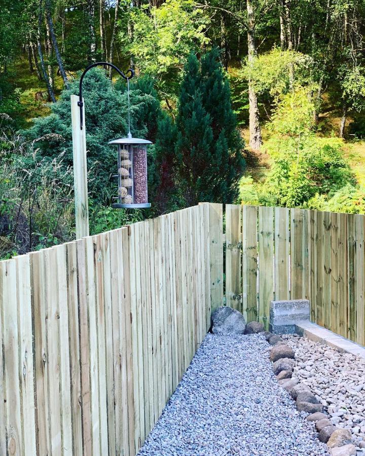 Loch Ness Woodland Pods Hotel Drumnadrochit Exterior photo