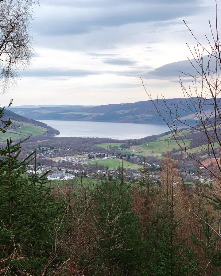 Loch Ness Woodland Pods Hotel Drumnadrochit Exterior photo